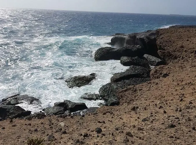 Δωμάτια σε οικογενειακή κατοικία La Caleta Arico 3