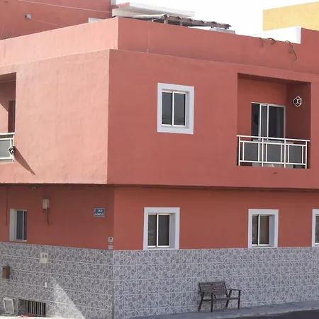 Kwatera prywatna La Caleta 3 *